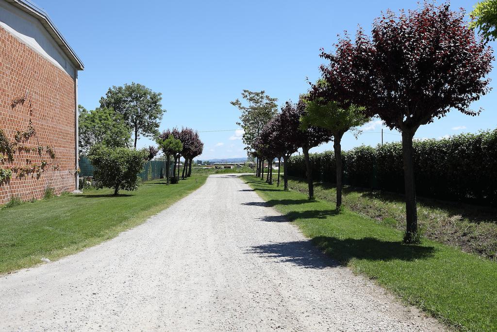 Al Casale B&B Cherasco Exterior foto